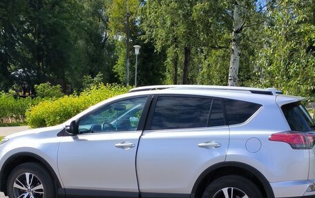 Toyota RAV4, 2018 год, 2 750 000 рублей, 2 фотография