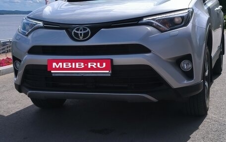 Toyota RAV4, 2018 год, 2 750 000 рублей, 3 фотография