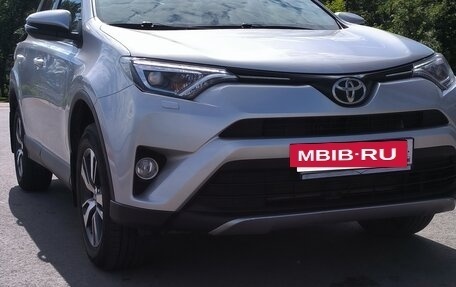 Toyota RAV4, 2018 год, 2 750 000 рублей, 8 фотография