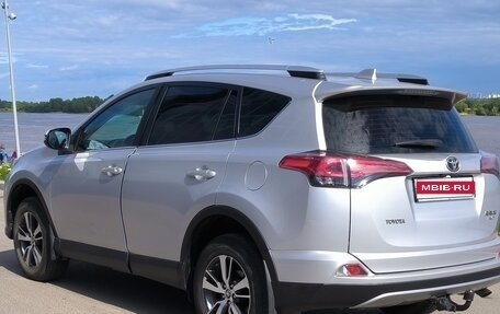 Toyota RAV4, 2018 год, 2 750 000 рублей, 7 фотография