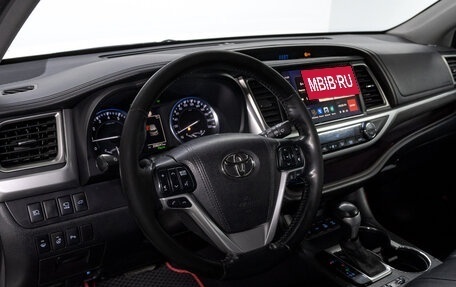 Toyota Highlander III, 2016 год, 3 399 999 рублей, 10 фотография