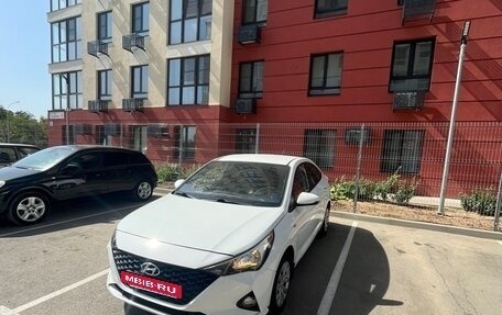 Hyundai Solaris II рестайлинг, 2020 год, 1 240 000 рублей, 5 фотография