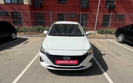 Hyundai Solaris II рестайлинг, 2020 год, 1 240 000 рублей, 2 фотография