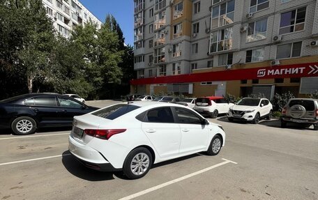 Hyundai Solaris II рестайлинг, 2020 год, 1 240 000 рублей, 6 фотография