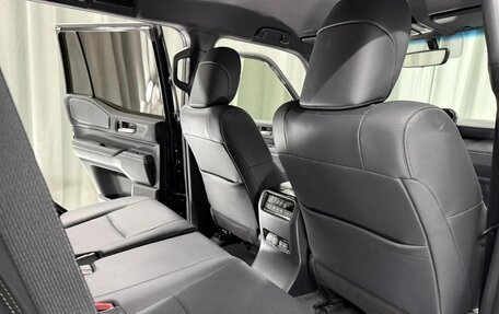 Toyota Land Cruiser Prado, 2025 год, 7 990 000 рублей, 9 фотография