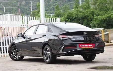 Hyundai Elantra, 2025 год, 2 200 000 рублей, 5 фотография