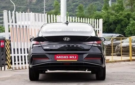 Hyundai Elantra, 2025 год, 2 200 000 рублей, 6 фотография
