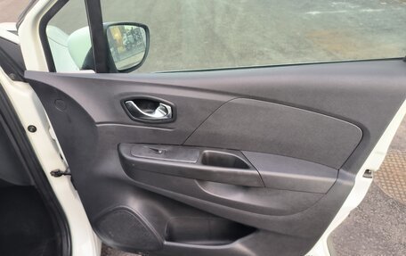 Renault Kaptur I рестайлинг, 2018 год, 890 000 рублей, 24 фотография