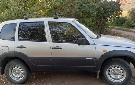 Chevrolet Niva I рестайлинг, 2010 год, 430 000 рублей, 7 фотография