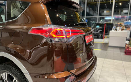 Toyota RAV4, 2016 год, 2 199 000 рублей, 9 фотография