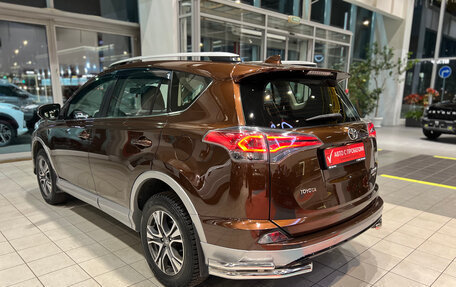 Toyota RAV4, 2016 год, 2 199 000 рублей, 10 фотография