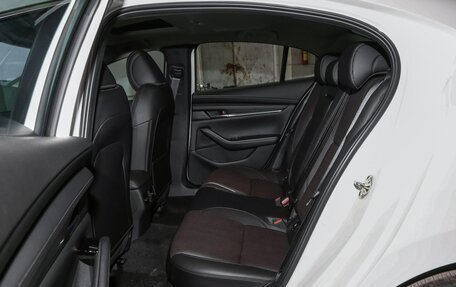 Mazda 3, 2025 год, 2 630 000 рублей, 21 фотография