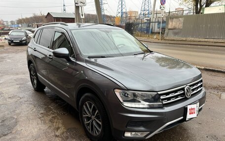 Volkswagen Tiguan II, 2019 год, 2 400 000 рублей, 3 фотография
