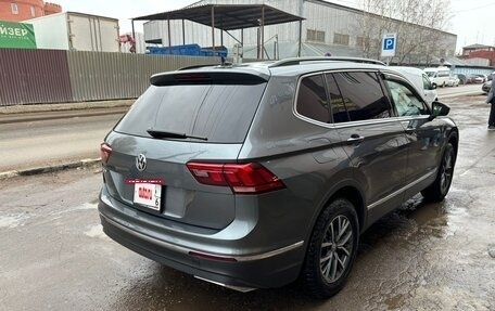 Volkswagen Tiguan II, 2019 год, 2 400 000 рублей, 9 фотография