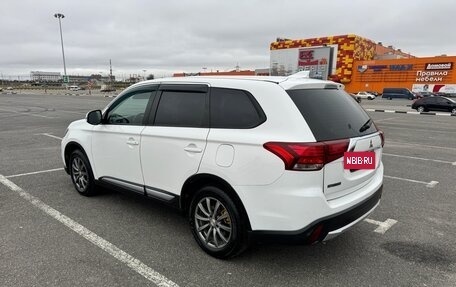 Mitsubishi Outlander III рестайлинг 3, 2017 год, 1 520 000 рублей, 11 фотография