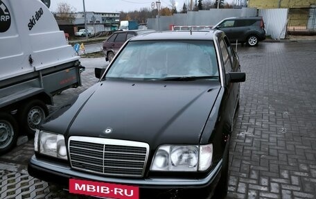 Mercedes-Benz E-Класс, 1993 год, 260 001 рублей, 4 фотография