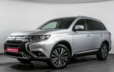 Mitsubishi Outlander III рестайлинг 3, 2018 год, 1 670 000 рублей, 1 фотография