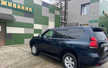 Toyota Land Cruiser Prado 150 рестайлинг 2, 2018 год, 3 800 000 рублей, 7 фотография