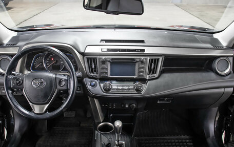 Toyota RAV4, 2015 год, 2 198 000 рублей, 14 фотография