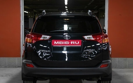 Toyota RAV4, 2015 год, 2 198 000 рублей, 6 фотография