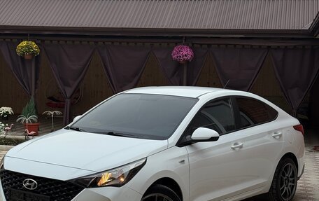 Hyundai Solaris II рестайлинг, 2020 год, 1 650 000 рублей, 2 фотография