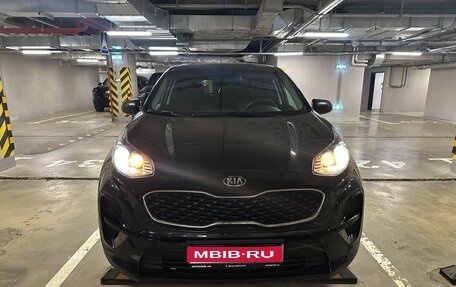 KIA Sportage IV рестайлинг, 2019 год, 1 690 000 рублей, 1 фотография