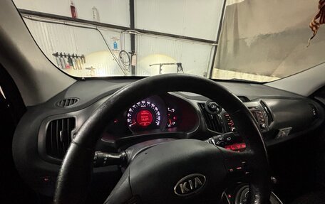 KIA Sportage III, 2010 год, 900 000 рублей, 7 фотография