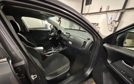 KIA Sportage III, 2010 год, 900 000 рублей, 10 фотография