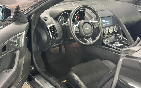 Jaguar F-Type I рестайлинг 2, 2018 год, 3 750 000 рублей, 19 фотография