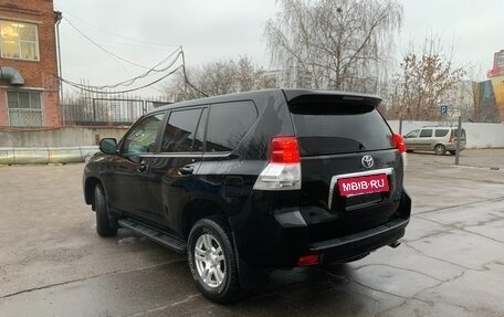 Toyota Land Cruiser Prado 150 рестайлинг 2, 2013 год, 2 750 000 рублей, 3 фотография