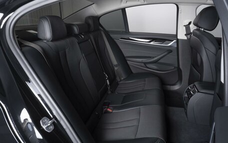 BMW 5 серия, 2019 год, 3 286 000 рублей, 7 фотография