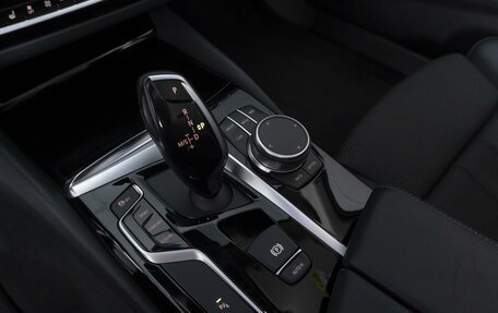 BMW 5 серия, 2019 год, 3 286 000 рублей, 12 фотография