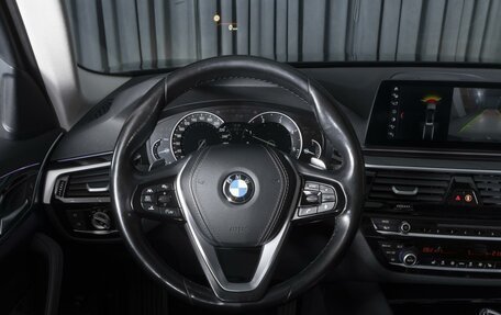 BMW 5 серия, 2019 год, 3 286 000 рублей, 13 фотография