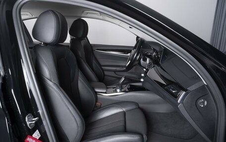 BMW 5 серия, 2019 год, 3 286 000 рублей, 8 фотография