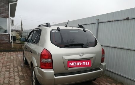 Hyundai Tucson III, 2008 год, 700 000 рублей, 4 фотография