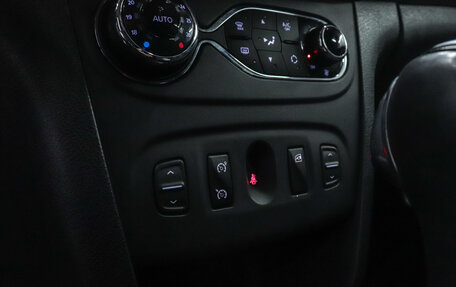 Renault Sandero II рестайлинг, 2018 год, 1 190 000 рублей, 17 фотография