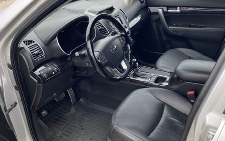 KIA Sorento II рестайлинг, 2013 год, 1 300 000 рублей, 16 фотография