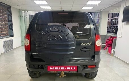 Chevrolet Niva I рестайлинг, 2011 год, 320 000 рублей, 5 фотография