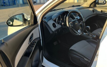 Chevrolet Cruze II, 2014 год, 730 000 рублей, 6 фотография