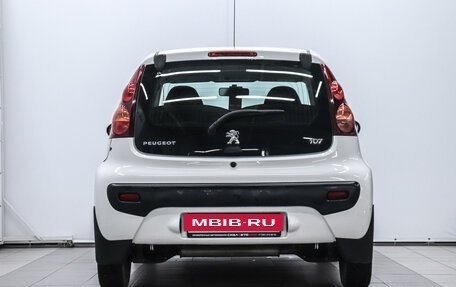 Peugeot 107 I рестайлинг, 2012 год, 650 000 рублей, 4 фотография