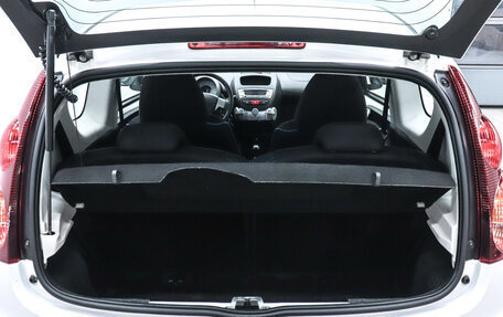 Peugeot 107 I рестайлинг, 2012 год, 650 000 рублей, 16 фотография