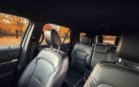 Ford Explorer VI, 2018 год, 2 900 000 рублей, 8 фотография