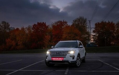 Ford Explorer VI, 2018 год, 2 900 000 рублей, 3 фотография
