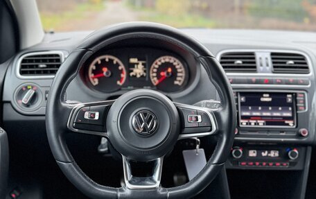 Volkswagen Polo VI (EU Market), 2018 год, 1 130 000 рублей, 2 фотография