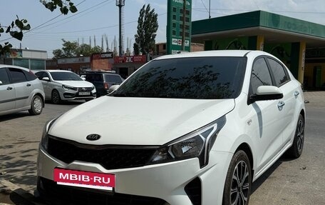 KIA Rio IV, 2020 год, 1 550 000 рублей, 3 фотография