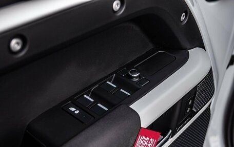 Land Rover Defender II, 2020 год, 4 510 000 рублей, 26 фотография