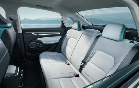 Geely Emgrand, 2024 год, 2 183 990 рублей, 9 фотография