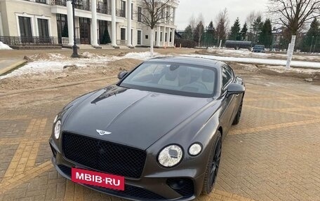 Bentley Continental GT III, 2020 год, 19 000 000 рублей, 3 фотография
