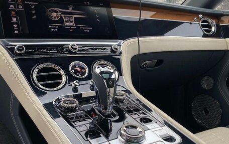 Bentley Continental GT III, 2020 год, 19 000 000 рублей, 14 фотография