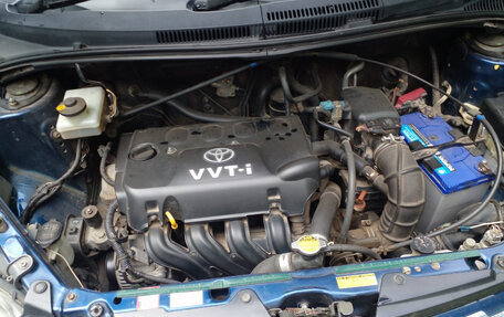 Toyota Ist II, 2002 год, 499 999 рублей, 1 фотография